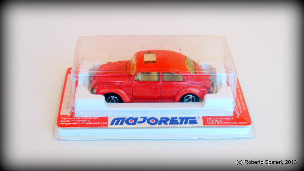 Majorette Volkswagen 1302 Beetle Coccinelle (n.203)